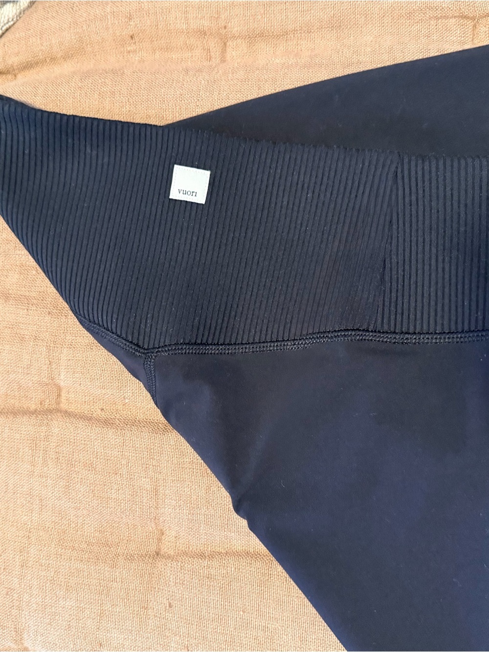 Vuori Ribbed Studio short - Picture 3 of 6